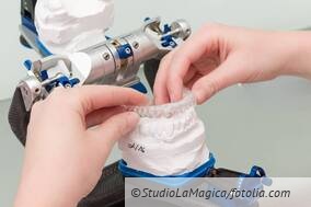 Zahntechnische Abrechnung einer CMD-Schiene